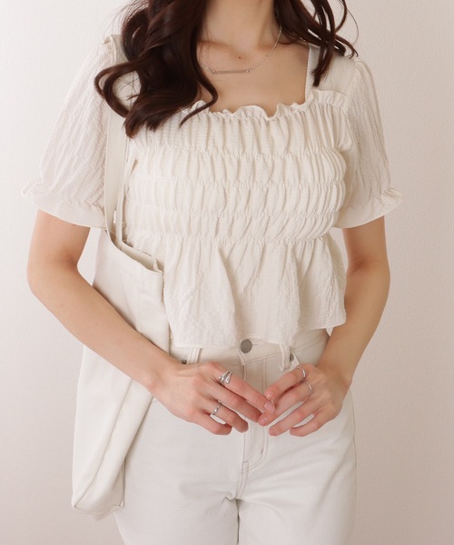 Lace Ladies(レースレディース)の「スクエアネック シャーリング ペプラム 半袖 プルオーバー(シャツ/ブラウス・レディース・ブラック/アイボリー/ホワイト・FREE)」の13枚目の写真