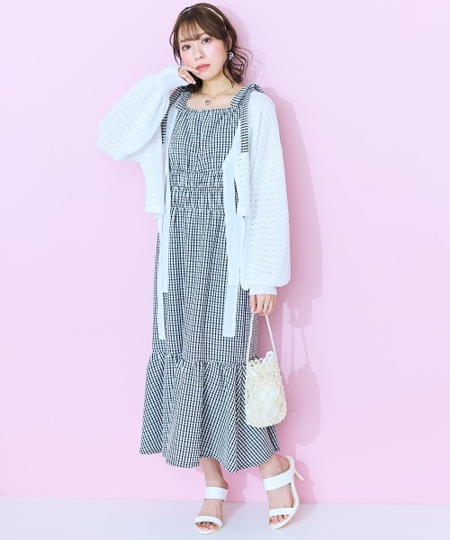 marun(マルン)の「<大きいサイズ> 肩リボンキャミソールワンピース marun(ワンピース・レディース・ブラック/オレンジ系/ホワイト×ブラック・4L/3L/LL/L/5L)」の7枚目の写真