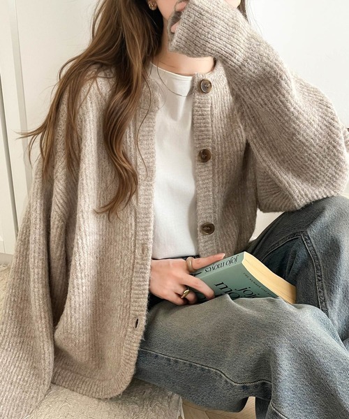 classicalelf（クラシカルエルフ）の「ふんわり大人かわいい。前後2way裾カーブ起毛ニットカーディガン（カーディガン/ボレロ・レディース・ブルー/アイボリー/グレイッシュベージュ/チャコール・X-LARGE/SMALL/MEDIUM/LARGE）」の4枚目の写真