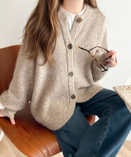 classicalelf（クラシカルエルフ）の「ふんわり大人かわいい。前後2way裾カーブ起毛ニットカーディガン（カーディガン/ボレロ・レディース・ブルー/アイボリー/グレイッシュベージュ/チャコール・X-LARGE/SMALL/MEDIUM/LARGE）」の17枚目の写真