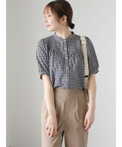 Te chichi TERRASSE（テチチテラス）の「【イージーケア/接触冷感】ギャザー切替ブラウス（シャツ/ブラウス・レディース・グリーン/ブルー/オフホワイト/ホワイト・F）」の11枚目の写真