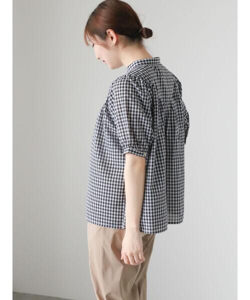 Te chichi TERRASSE（テチチテラス）の「【イージーケア/接触冷感】ギャザー切替ブラウス（シャツ/ブラウス・レディース・グリーン/ブルー/オフホワイト/ホワイト・F）」の12枚目の写真