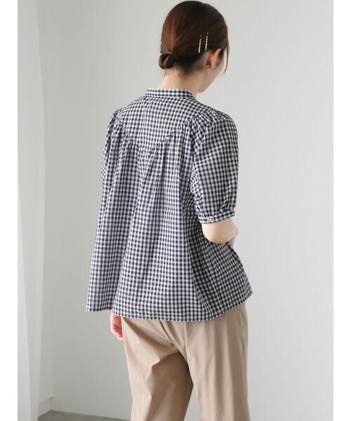 Te chichi TERRASSE（テチチテラス）の「【イージーケア/接触冷感】ギャザー切替ブラウス（シャツ/ブラウス・レディース・グリーン/ブルー/オフホワイト/ホワイト・F）」の13枚目の写真