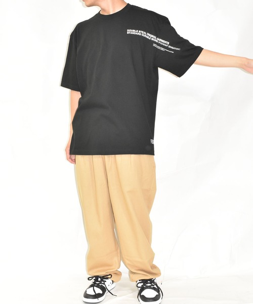 DOUBLE STEAL（ダブルスティール）の「ショルダーロングプリント Tシャツ（Tシャツ/カットソー・メンズ・ブラック/ダークブラウン/ホワイト・X-LARGE/LARGE）」の15枚目の写真