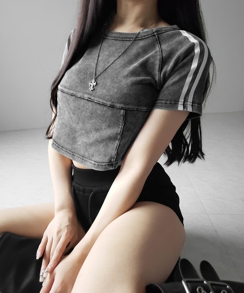 me+em select(ミームセレクト)の「※※サイドラインヴィンテージショートリブTシャツ / sideline vintage short lib T-shirt(Tシャツ/カットソー・レディース・ブラック/グレー・FREE)」の6枚目の写真