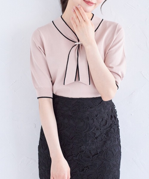 tocco closet(トッコ クローゼット)の「パール付きボウタイ配色ニットプルオーバー(ニット/セーター・レディース・ブラック/ピンクベージュ/オフホワイト/ラベンダー・M)」の15枚目の写真