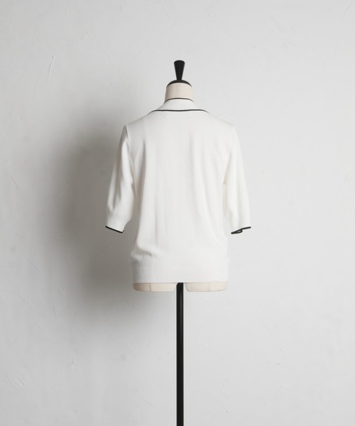 tocco closet(トッコ クローゼット)の「パール付きボウタイ配色ニットプルオーバー(ニット/セーター・レディース・ブラック/ピンクベージュ/オフホワイト/ラベンダー・M)」の9枚目の写真