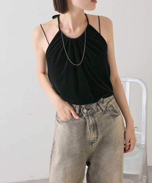 mystic（ミスティック）の「ベロアホルターキャミソール（キャミソール・レディース・ブラック/グリーン・FREE）」の4枚目の写真