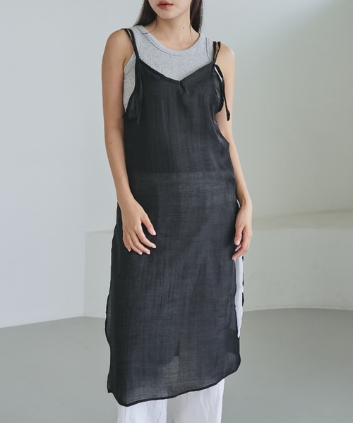 nemne store(ネンネストア)の「《unnome》シアーキャミソールチュニック(シャツ/ブラウス・レディース・ブラック/サックスブルー/アイボリー・フリー)」の12枚目の写真