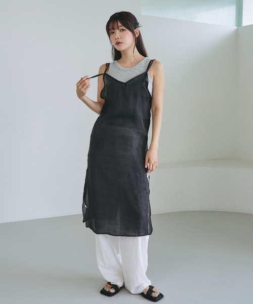nemne store(ネンネストア)の「《unnome》シアーキャミソールチュニック(シャツ/ブラウス・レディース・ブラック/サックスブルー/アイボリー・フリー)」の18枚目の写真