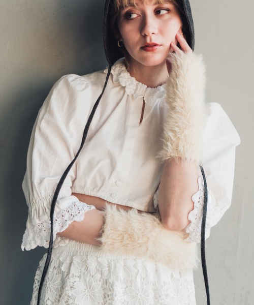 ORIENT MILLINERY（オリエント ミリナリー）の「SHAGGY KNIT ARM WARMERS（アームカバー・レディース・チャコールグレー/アイボリー/イエロー・FREE）」の2枚目の写真