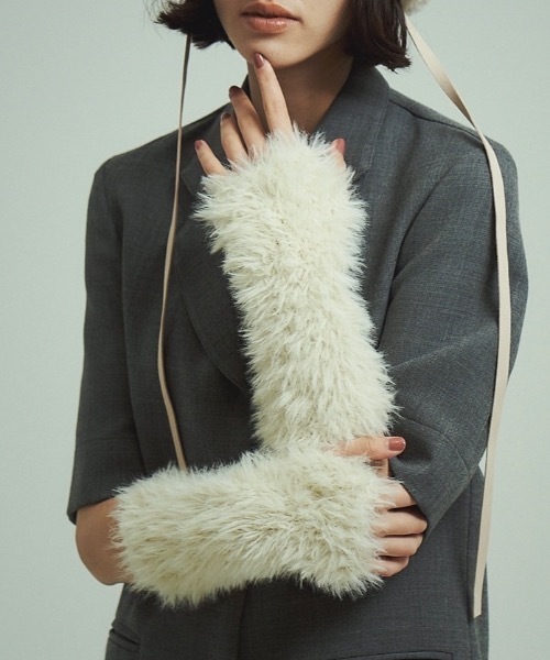 ORIENT MILLINERY（オリエント ミリナリー）の「SHAGGY KNIT ARM WARMERS（アームカバー・レディース・チャコールグレー/アイボリー/イエロー・FREE）」の10枚目の写真