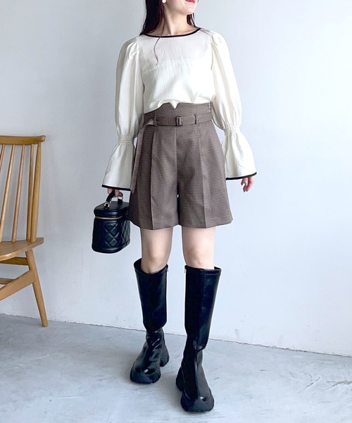 mysty woman(ミスティウーマン)の「ベルトツキアソートショートパンツ 149588(その他パンツ・レディース・ブラウン系その他/モカ/ブラック系その他/グレー・FREE)」の7枚目の写真
