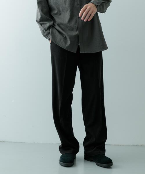 ITEMS URBANRESEARCH（アイテムズ アーバンリサーチ）の「コーデュロイ ストレートパンツ（その他パンツ・メンズ・ブラック/ブラウン・MEDIUM/LARGE）」の14枚目の写真