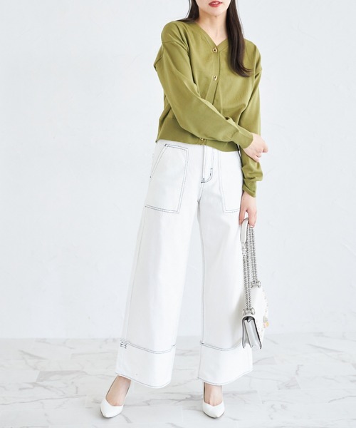 tocco closet(トッコ クローゼット)の「ハトメバー釦ドロップショルダーニットカーディガン(カーディガン/ボレロ・レディース・オフホワイト/ピンク/グリーン・M)」の12枚目の写真
