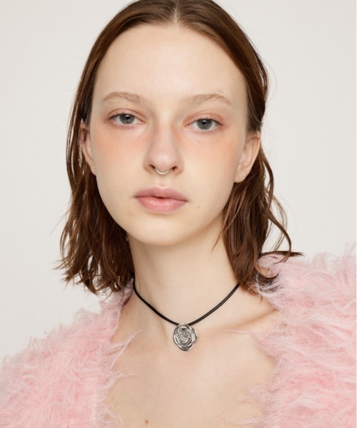 SLY（スライ）の「ROSE CHOKER ローズ チョーカー（チョーカー・レディース・シルバー・FREE）」の8枚目の写真