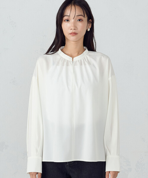 COMME CA ISM(コムサイズム)の「ボリュームスリーブ ブラウス(シャツ/ブラウス・レディース・ホワイト/ネイビー・MEDIUM/LARGE)」の10枚目の写真