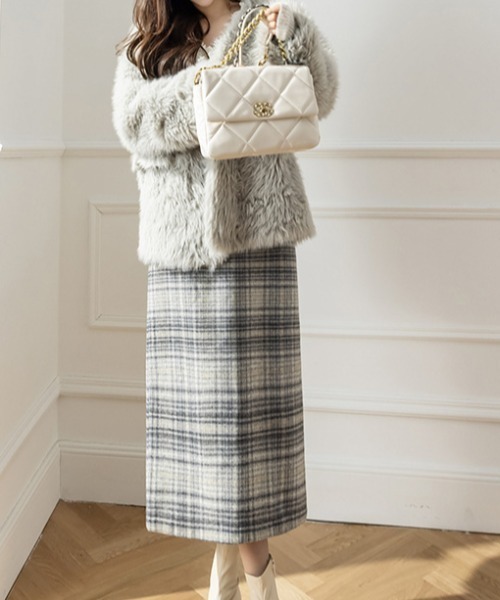 a lot of love(ア ロット オブ ラブ)の「グレンチェック柄 ナロースカート(スカート・レディース・ベージュ/グレー・S/M/L)」の3枚目の写真