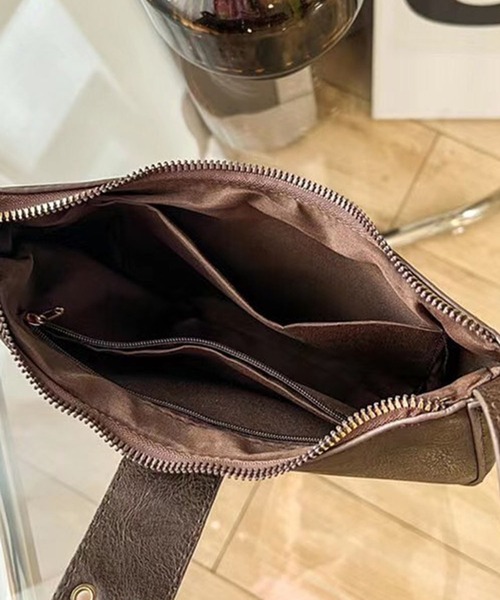 CALIFORNIA OUTFITTERS(カリフォルニア アウトフィッターズ)の「3-9D5 バックル ベルト ハンドバッグ(ハンドバッグ・レディース・ブラック/ブラウン・ONESIZE)」の14枚目の写真