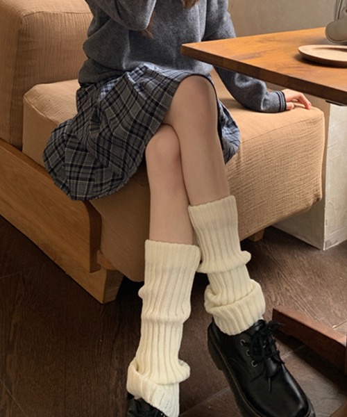 HALEY PESCA(ヘーリーペスカ)の「HALEY PESCA/ギークチェック ミディアムプリーツスカート(スカート・レディース・ブラック/ブラウン/ブルー・SMALL/MEDIUM)」の16枚目の写真