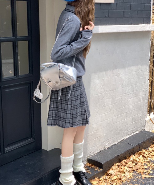 HALEY PESCA(ヘーリーペスカ)の「HALEY PESCA/ギークチェック ミディアムプリーツスカート(スカート・レディース・ブラック/ブラウン/ブルー・SMALL/MEDIUM)」の13枚目の写真