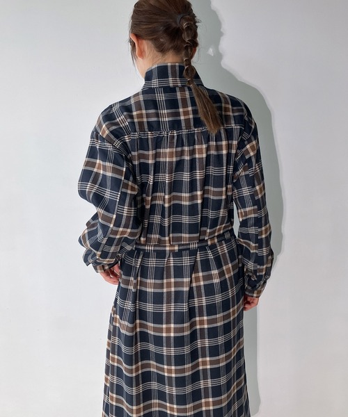 AS KNOW AS plus（アズノゥアズプラス）の「◇スタンドカラー羽織りワンピ―ス（シャツワンピース・レディース・ブラック/ネイビー系/杢グレー/グリーン・FREE）」の11枚目の写真