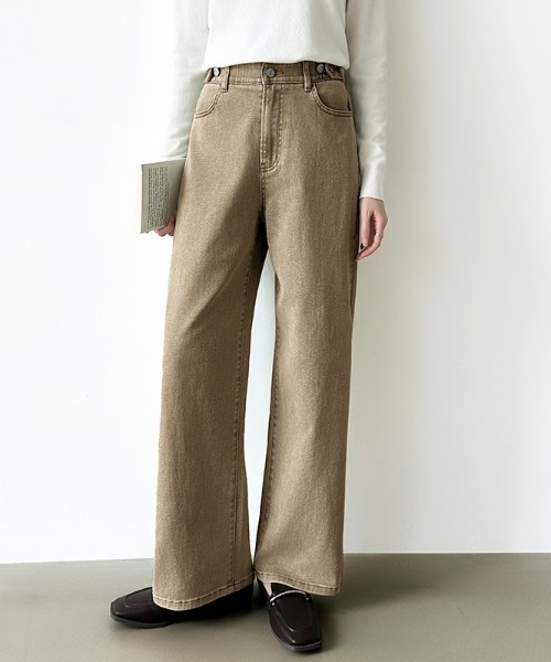 COCOMOMO（ココモモ）の「【楽 革 命】ストレッチ抜群！ 楽革命デニムパンツ ウエスト調整ボタンつき デニムパンツ ストレート ハイウエスト デニム ワイドパンツ ワイドデニムパンツ（デニムパンツ・レディース・ブラック/ホワイト系/ブルー/ホワイト/ダークブルー/ブルー系/ブルー系その他/ブラック系/ブルー系その他2/ライトブルー/ダークグレー/グレー系その他/ブルー系その他3/ケミカルウォッシュ/グレー系/グレー/ブラウン系/ライトブラウン/モカ/ブラウン系その他・S/M/L/XL）」の11枚目の写真