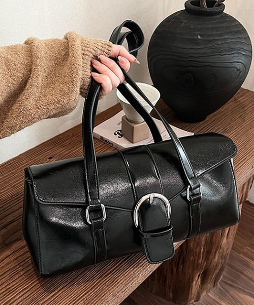 Vipoa（ヴィポア）の「ベルトバッグルショルダーバッグ（ショルダー