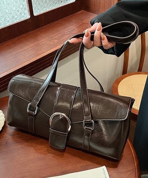 Vipoa（ヴィポア）の「ベルトバッグルショルダーバッグ（ショルダー