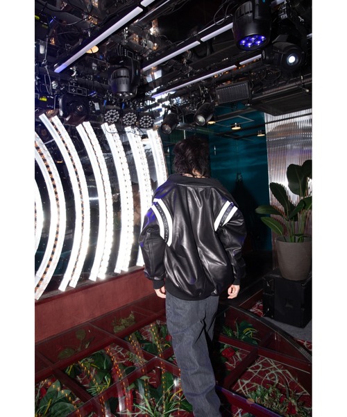 KEBOZ（ケボズ）の「DAC STUDS LEATHER VARSITY JACKET（スタジャン