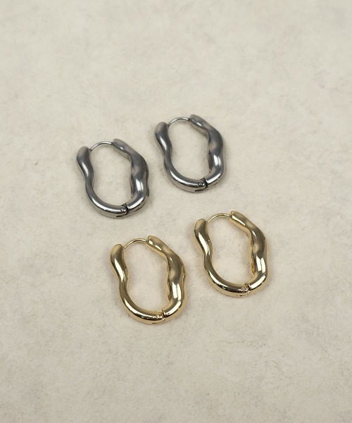 CEMONEMO(セモネモ)の「【金属アレルギー対応】 ニュアンス チャンキーフープピアス / サージカルステンレス316L(ピアス(両耳用)・レディース・ゴールド/シルバー・FREE)」の4枚目の写真
