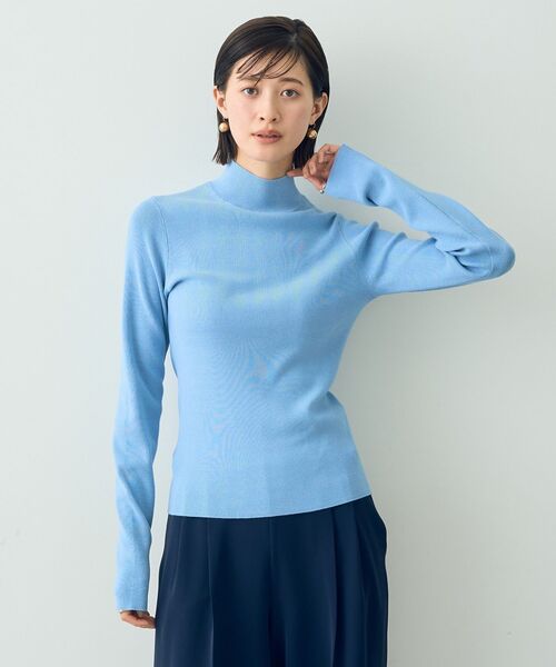 YECCA VECCA(イェッカヴェッカ)の「ハイネックリブニット(ニット/セーター・レディース・ライトグレー/サックスブルー/ブラック/アイボリー・FREE)」の4枚目の写真