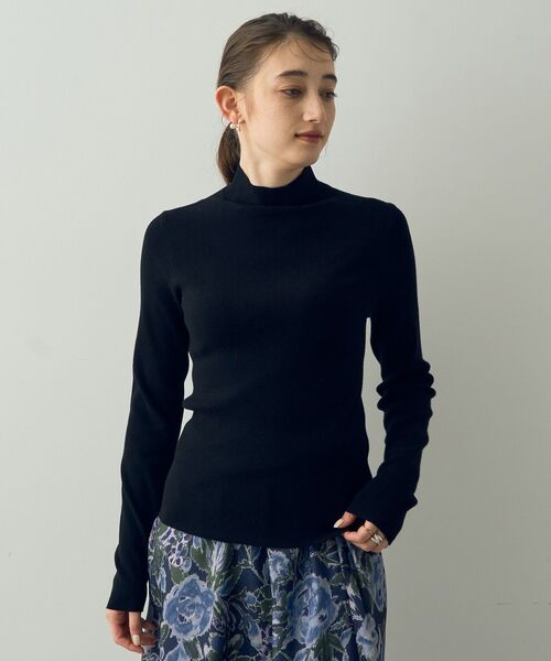 YECCA VECCA(イェッカヴェッカ)の「ハイネックリブニット(ニット/セーター・レディース・ライトグレー/サックスブルー/ブラック/アイボリー・FREE)」の1枚目の写真