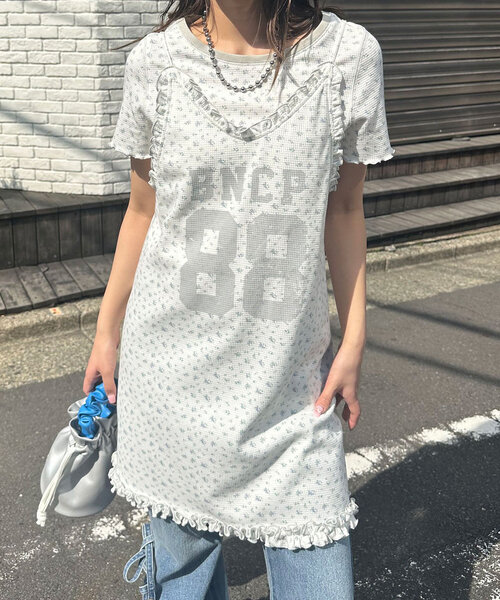 CIAOPANIC（チャオパニック）の「Tee付きフラワーワッフルチュニックキャミワンピース（ワンピース・レディース・ブルー/オフホワイト/ベージュ/グリーン/グリーン系その他/ブルー系その他/ホワイト系その他/ベージュ系その他/アイボリー/ネイビー・ONE SIZE）」の11枚目の写真