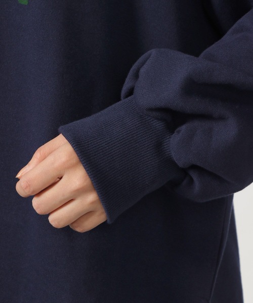 LAKOLE（ラコレ）の「フロッキーロゴスウェット / 291068（スウェット・レディース・ネイビー/オートミール/チャコール・MEDIUM/SMALL）」の15枚目の写真