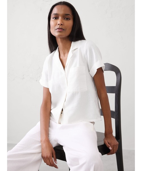 BANANA REPUBLIC FACTORY STORE（バナナリパブリック ファクトリーストア）の「BANANA REPUBLIC FACTORY STORE　　リネンブレンド半袖シャツ（シャツ/ブラウス・レディース・ホワイト/ベージュ/オレンジ/イエロー/グリーン/ホワイト系その他/ベージュ系その他/グリーン系その他/ホワイト系その他2・M/S/XS/L）」の4枚目の写真