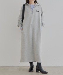 ハーフジップ裏毛スウェットワンピース
