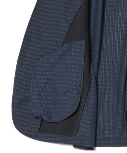 MEN'S BIGI（メンズビギ）の「トリコットジャージ素材カットジャケット（その他アウター・メンズ・ベージュ/ネイビー/サックスブルー・03/02/01/04）」の20枚目の写真