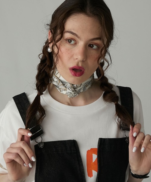 BONLECILL Marche（ボンルシールマルシェ）の「【BONLECILL Marche】《選べる22柄！》アソートマルチスカーフ 70×70（バンダナ/スカーフ・レディース・ブラック/ホワイト/ネイビー/レッド/アイボリー/ミント/ブルー/ピンク/オレンジ/イエロー/ライトブルー/ライトピンク/イエロー系その他/アイボリー系/ネイビー系/ブラック系その他/オフホワイト/レッド系/グリーン/ホワイト系その他/ブラック系その他2/サックスブルー/レッド系1・FREE）」の9枚目の写真