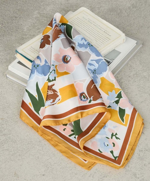 BONLECILL Marche(ボンルシールマルシェ)の「【BONLECILL Marche】《選べる24柄!》アソートマルチスカーフ 70×70(バンダナ/スカーフ・レディース・ブラック/ホワイト/ネイビー/レッド/アイボリー/ミント/ブルー/ピンク/オレンジ/イエロー/ライトブルー/ライトピンク/イエロー系その他/アイボリー系/ネイビー系/ブラック系その他/オフホワイト/レッド系/グリーン/ホワイト系その他/ブラック系その他2/サックスブルー/レッド系1/イエロー系1・FREE)」の18枚目の写真
