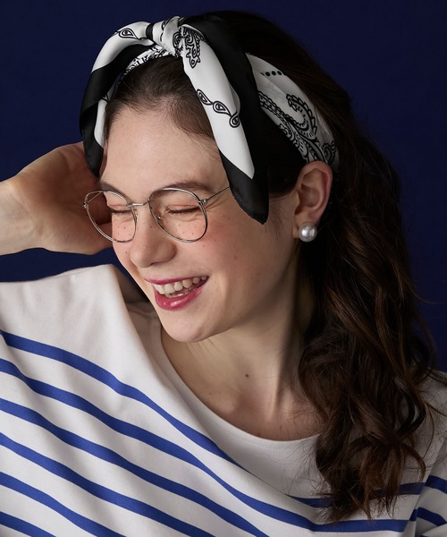 BONLECILL Marche（ボンルシールマルシェ）の「【BONLECILL Marche】《選べる22柄！》アソートマルチスカーフ 70×70（バンダナ/スカーフ・レディース・ブラック/ホワイト/ネイビー/レッド/アイボリー/ミント/ブルー/ピンク/オレンジ/イエロー/ライトブルー/ライトピンク/イエロー系その他/アイボリー系/ネイビー系/ブラック系その他/オフホワイト/レッド系/グリーン/ホワイト系その他/ブラック系その他2/サックスブルー/レッド系1・FREE）」の3枚目の写真