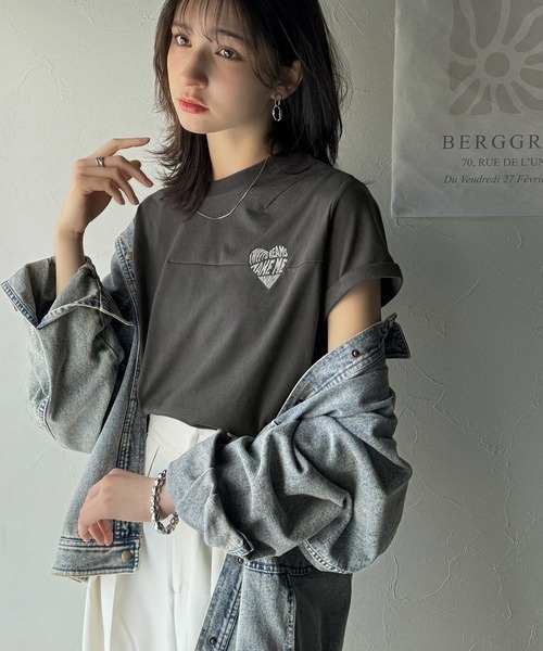 トップス Tシャツ ハート刺繍 カットソー  半袖 ラウンドネック ストレート 刺繍 かわいい 大人可愛い シンプル カジュアル 大人 大人可愛い 大人女子 こなれ感 ハート トップス 刺繍 Tシャツ半袖 ラウンドネック 大人かわいい