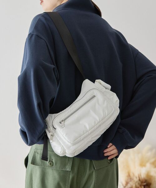ボーラホリック ショルダーバッグ　ベージュ ballaholic ショルダーバッグ