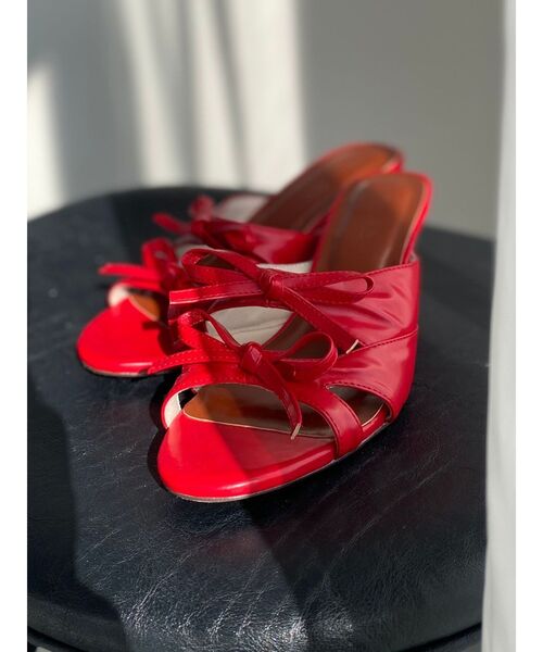 RESEXXY（リゼクシー）の「ダブルリボンピンヒールサンダル（サンダル・レディース・ホワイト/レッド・SMALL/MEDIUM/LARGE）」の5枚目の写真