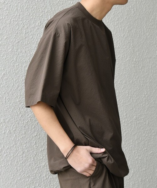 SHIPS any（シップス エニィ）の「SHIPS any:〈撥水/軽量/ストレッチ〉SOLOTEX(R) シアサッカー スピンドル Tシャツ(セットアップ対応)25SS◇（Tシャツ/カットソー・メンズ・ブラック/その他/ブラウン/ネイビー・SMALL/MEDIUM/LARGE）」の14枚目の写真