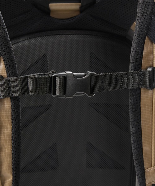 DAKINE（ダカイン）の「DAKINE メンズ CYCLONE DLX DRY BACKPACK 36L バックパック/リュック 【2025年春夏モデル】/ダカイン完全防水バックパック・リュックサック（バックパック/リュック・メンズ・グレー・FREE）」の3枚目の写真