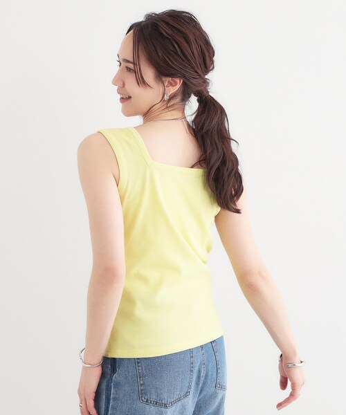 Cutie Blonde（キューティーブロンド）の「【S-LL】2WAYネック リブタンクトップ（タンクトップ・レディース・ブラウン系その他/ライトイエロー系/ブラック/ホワイト系5・04/03/02/01）」の7枚目の写真