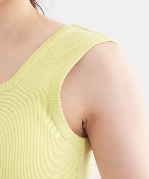 Cutie Blonde（キューティーブロンド）の「【S-LL】2WAYネック リブタンクトップ（タンクトップ・レディース・ブラウン系その他/ライトイエロー系/ブラック/ホワイト系5・04/03/02/01）」の14枚目の写真