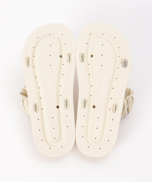 VENCEEXCHANGE（ヴァンスエクスチェンジ）の「ギャザーバンドサンダル（サンダル・レディース・ホワイト/ブラック・M/L）」の17枚目の写真