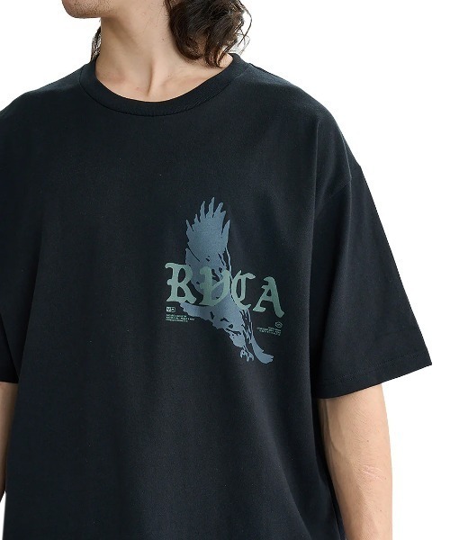 RVCA(ルーカ)の「RVCA メンズ TOUR DATES SS Tシャツ 【2025年夏モデル】/ルーカバックプリント半袖ロゴTシャツ(Tシャツ/カットソー・メンズ・ブルー系その他/ホワイト/ブラック・SMALL/MEDIUM/LARGE/X-LARGE)」の9枚目の写真